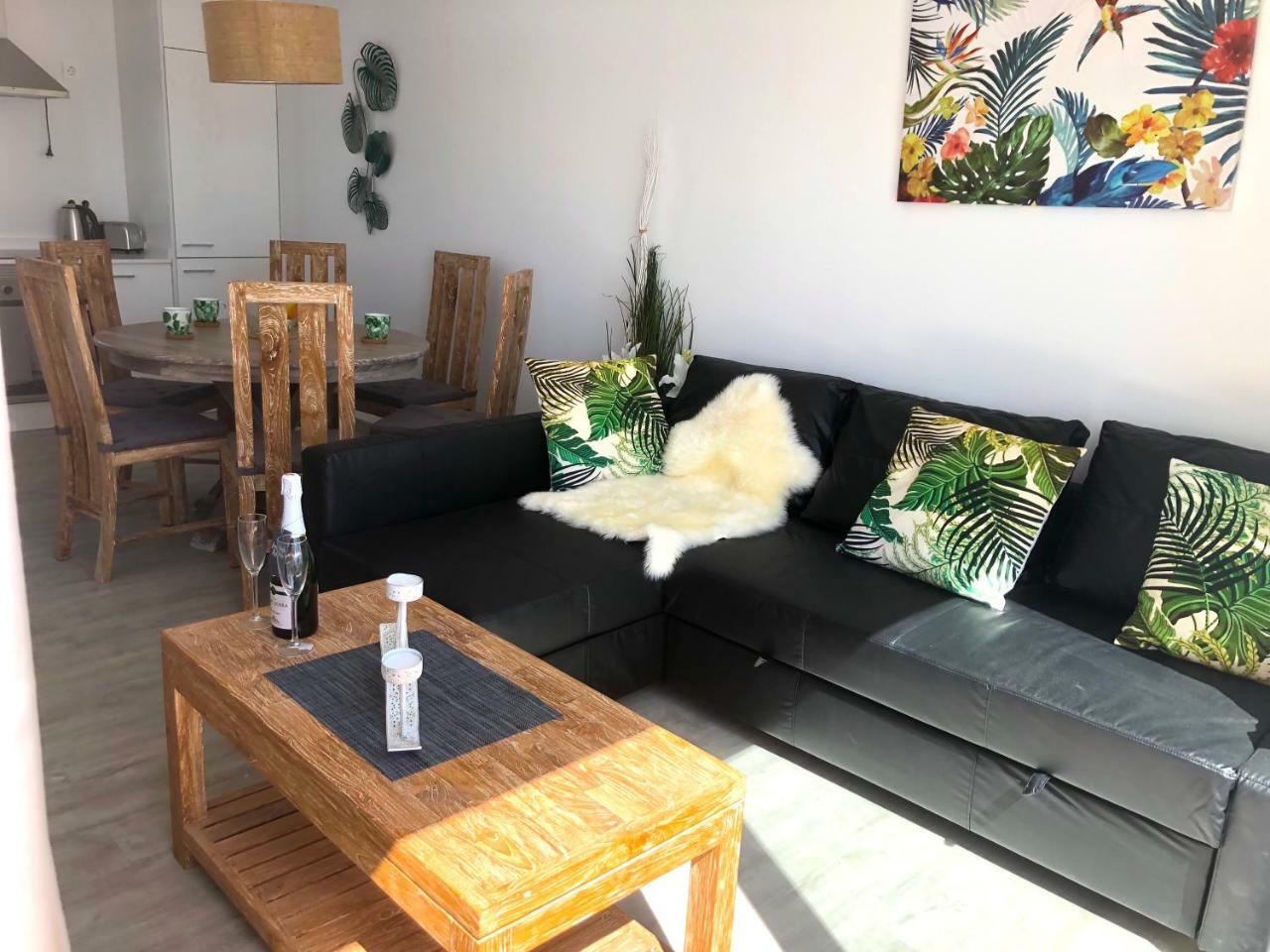 Sea Breeze With Shared Pool And Near The Beach Apartment Costa Teguise Exterior photo